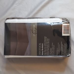 Ampersand Pintuck King Bedskirt Chocolate